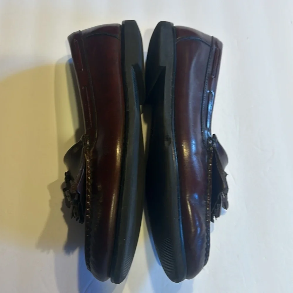 Rockport burgundy tassel Vibram sole loafers leather upper lining size 10 1/2 W